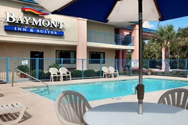 Welcome to Baymont Inn & Suites Manning.