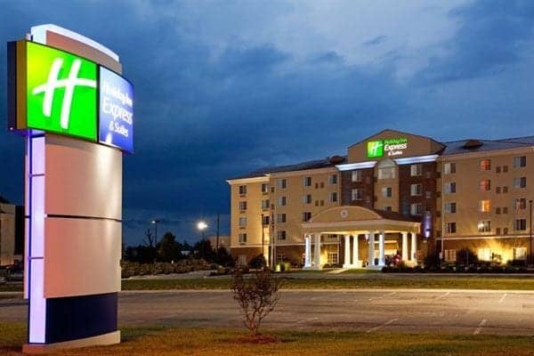 Holiday Inn Express & Suites in Petersburg, VA