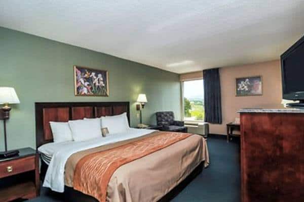 Double Room View at Comfort Inn Lexington, VA Hotel