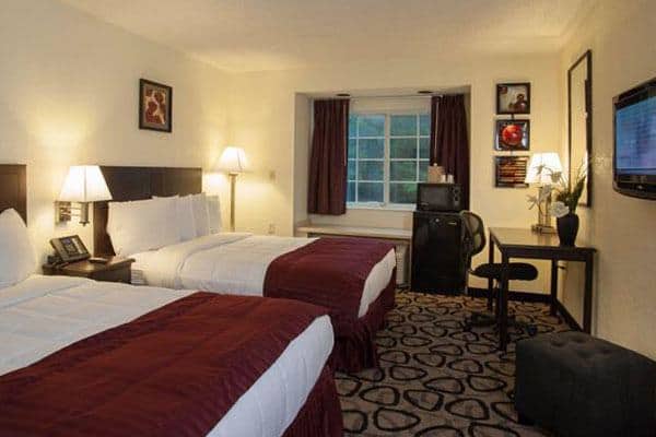 Jacksonville Plaza Hotel & Suites in Jacksonville, FL