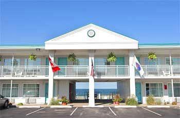 Best Western Plus Holiday Sands Inn & Suites in Norfolk, VA