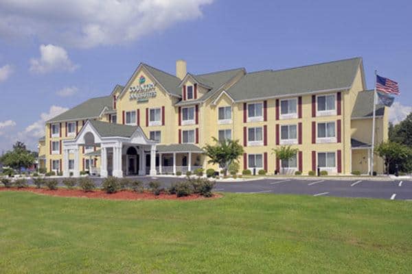 Country Inn and Suites in Port Wentworth, GA