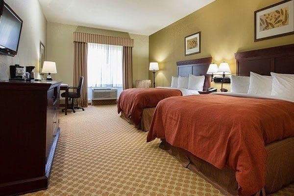 Country Inn & Suites in Goodlettsville, TN