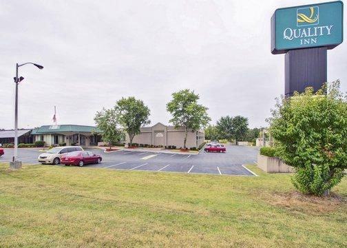 Quality Inn in Henderson, NC