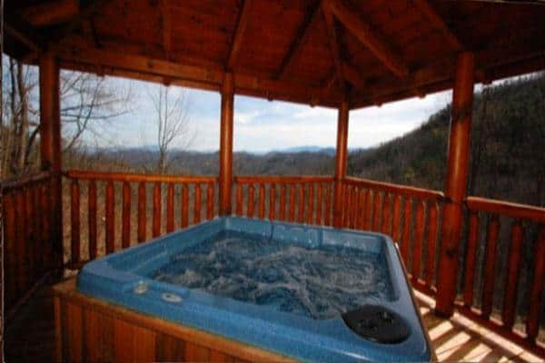 Great cook out patio at Smoky Mountain Lodging Cabin Rentals