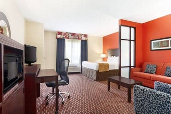 Suite Room - Comfort Suites Florence, SC Hotel