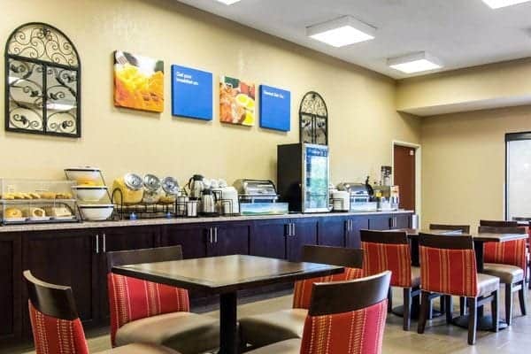 Comfort Inn And Suites - Cave City in Cave City, KY