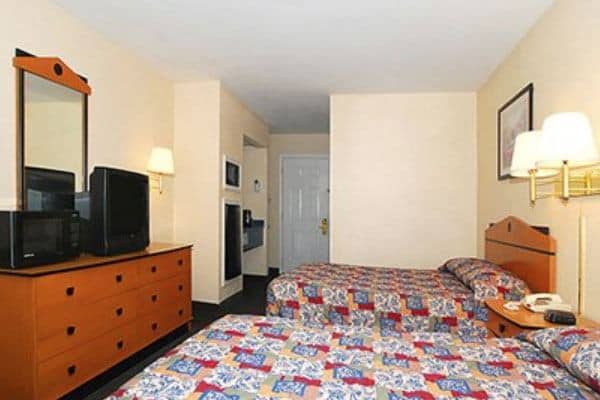 Red Roof Inn & Suites Mobile in Mobile, AL