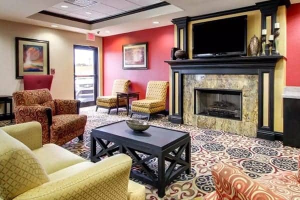 Comfort Inn And Suites in Clinton, MS
