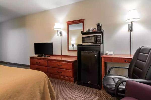 Quality Inn and Suites Savannah North in Port Wentworth, GA