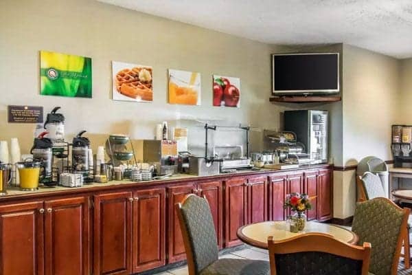 Quality Inn and Suites Savannah North in Port Wentworth, GA
